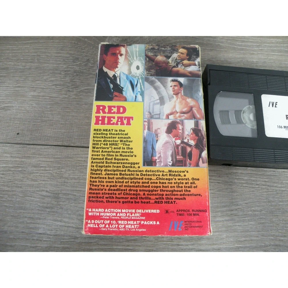 Red Heat (VHS, 1988) Arnold Schwarzenegger James Belushi Action Comedy Walter